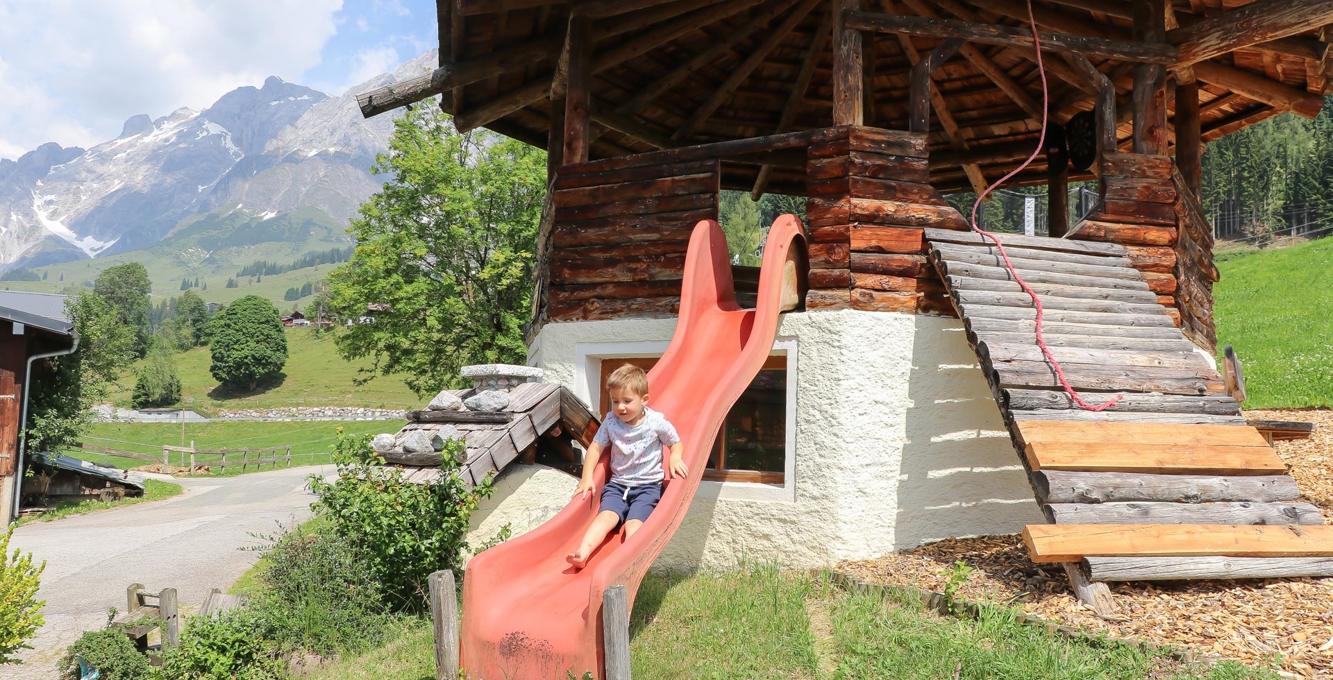 Bauernhof Muehlbach Tiere Spielplatz 15